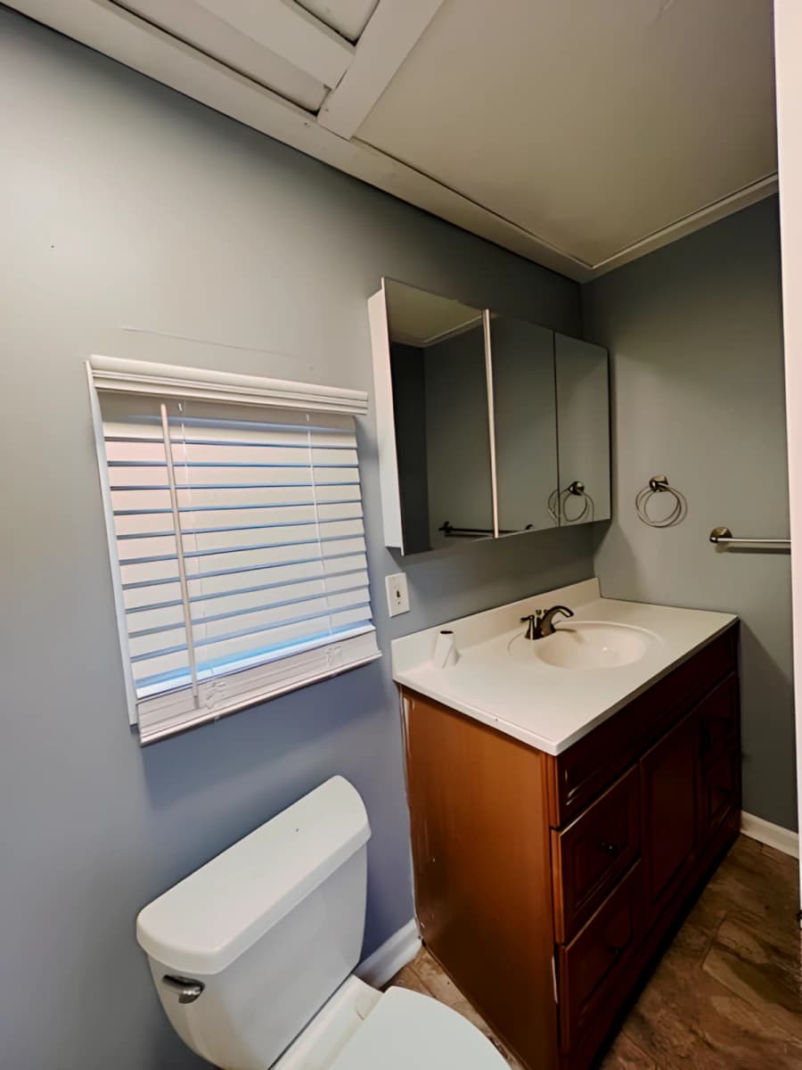 3 Bed 1 Bath Apartment 1