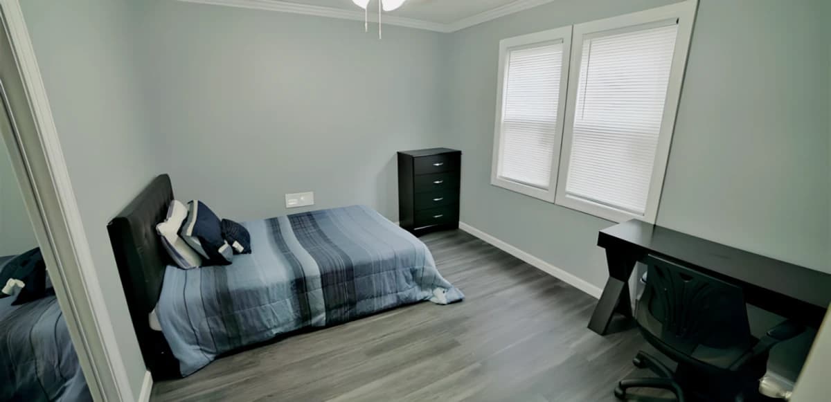 121 Lexington Ave image