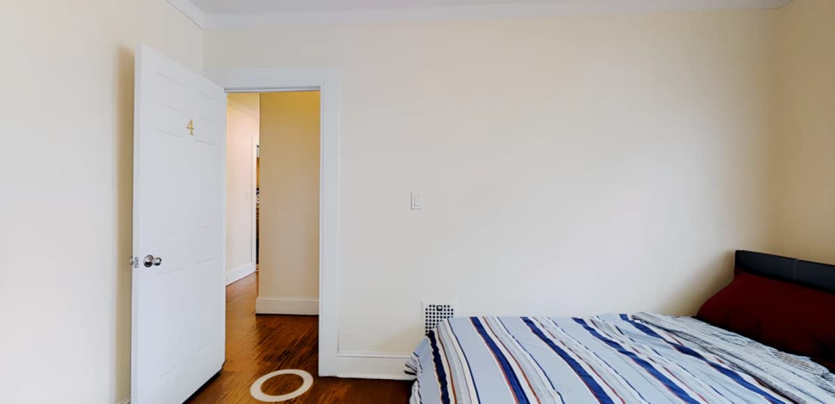 2401 East Genesee St image