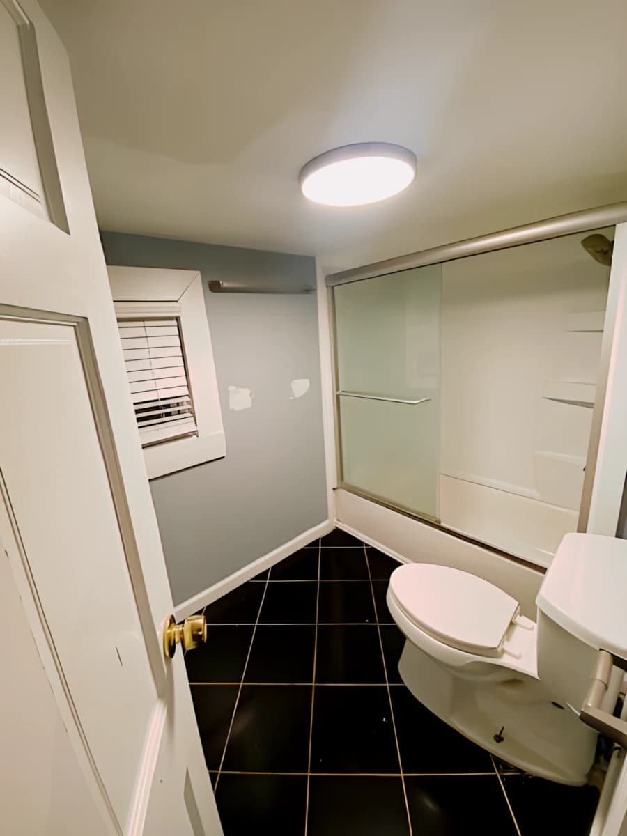 141 Lexington Ave image