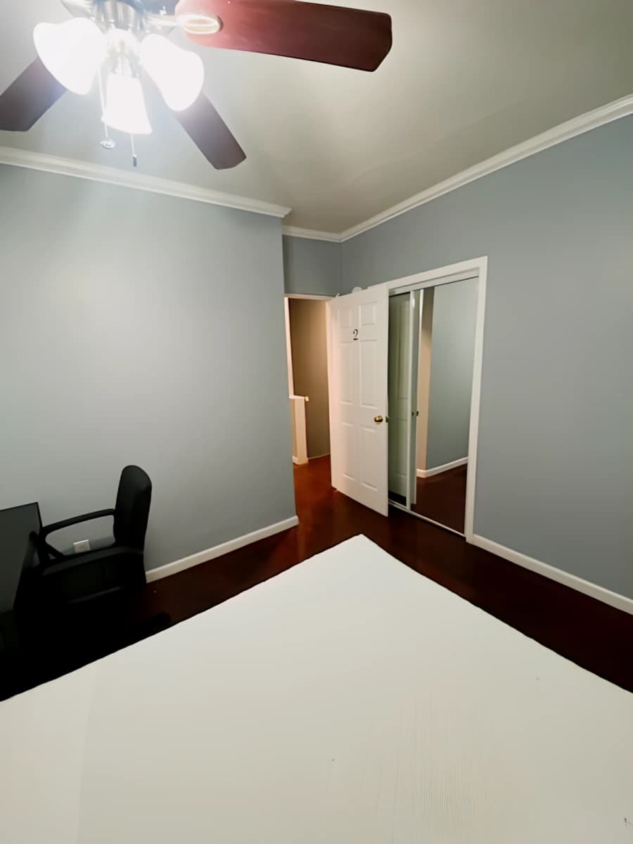141 Lexington Ave image