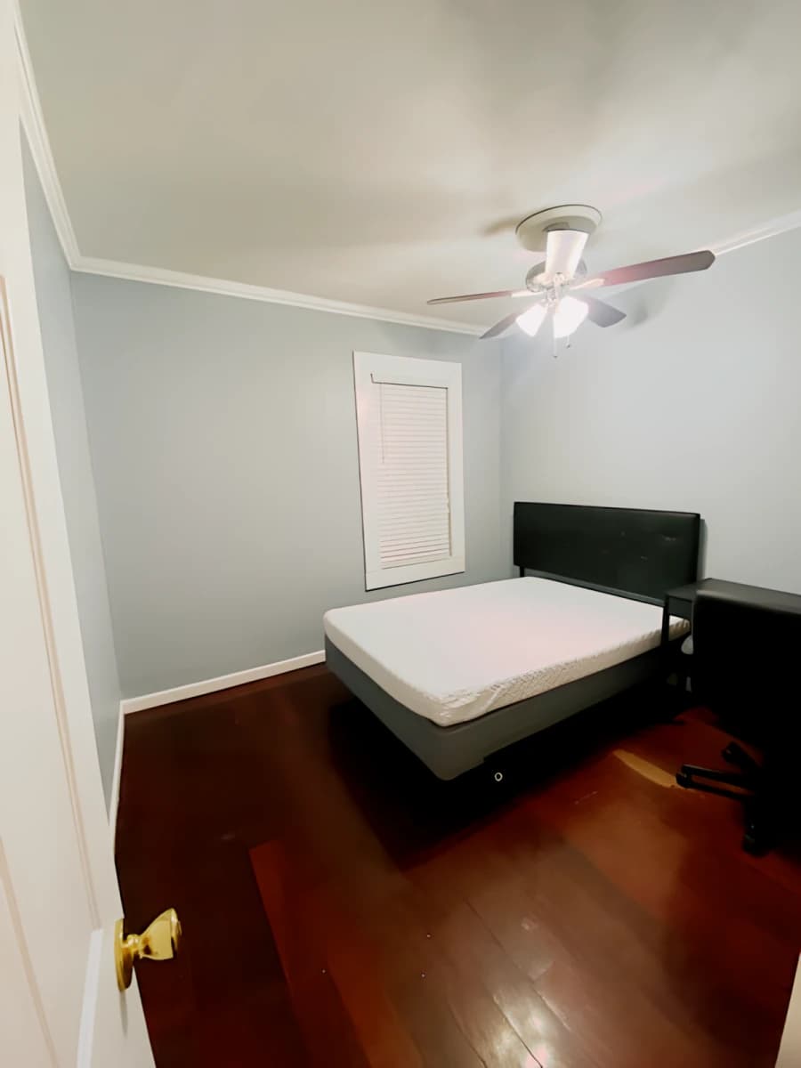 141 Lexington Ave image