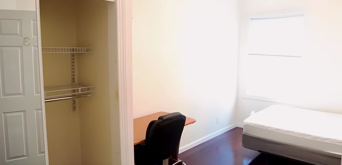 5 bed 2 Bath
