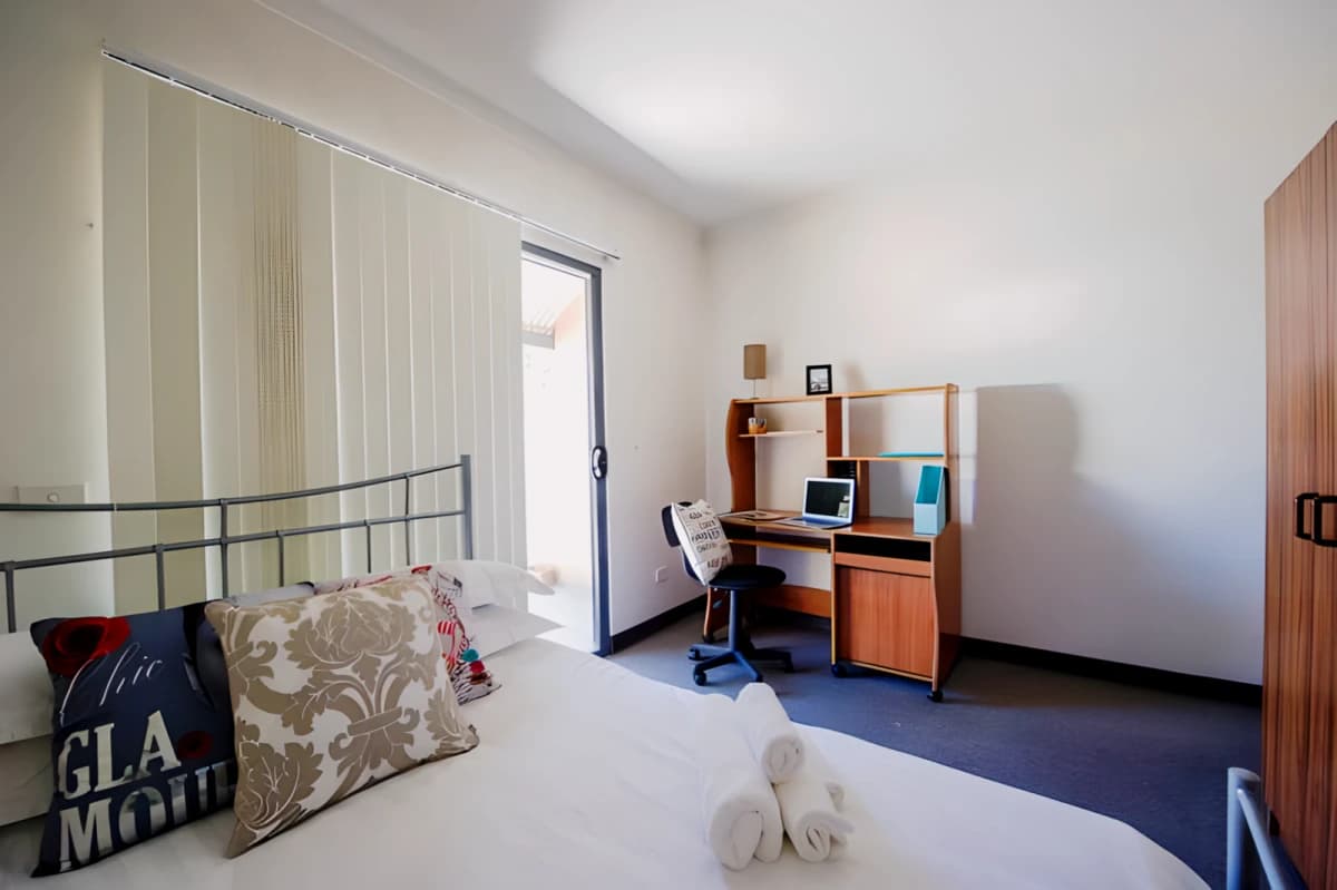 Student Living - Magill Hartley image 5