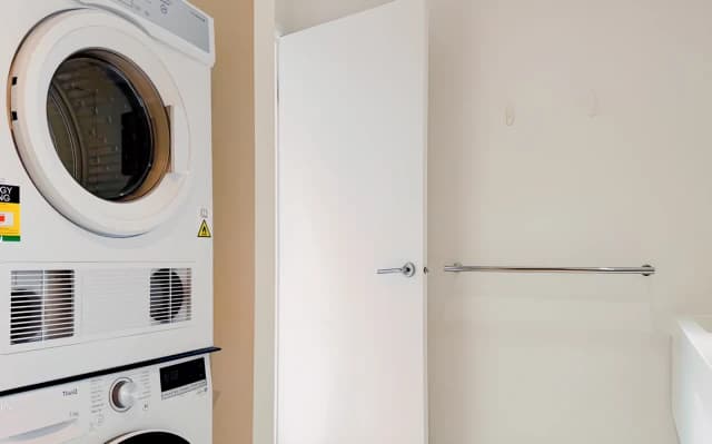 Secondary Room of 2B2B*807