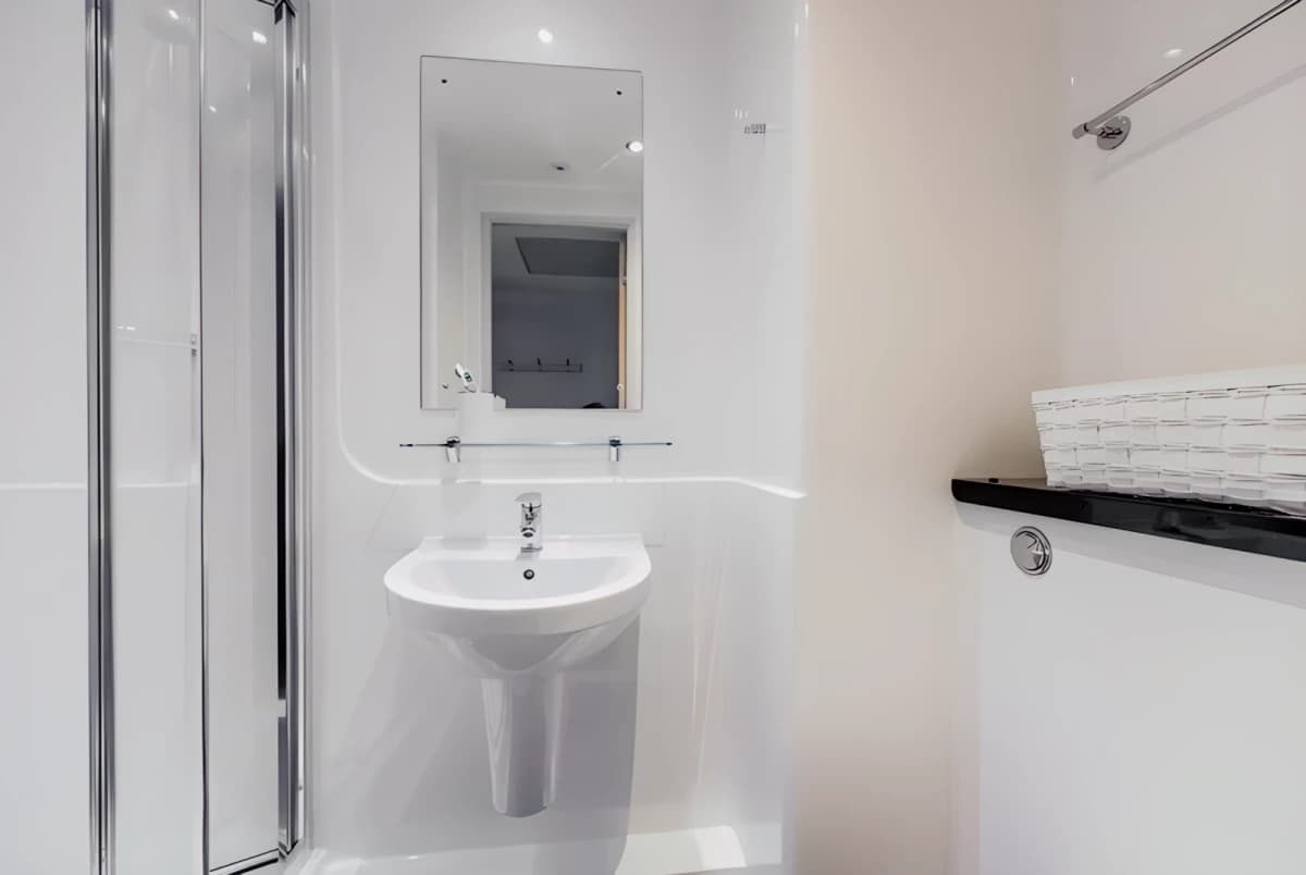 5/6 Bed Standard Ensuite