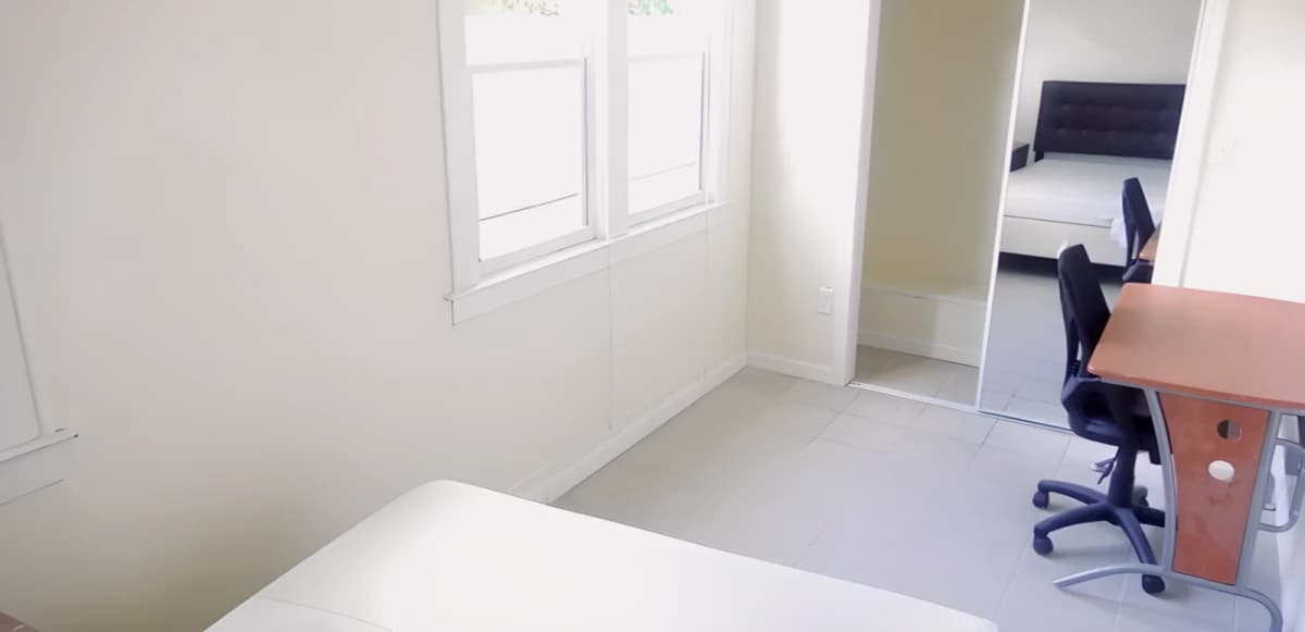 5 Bed 2 Bath Apartment 2