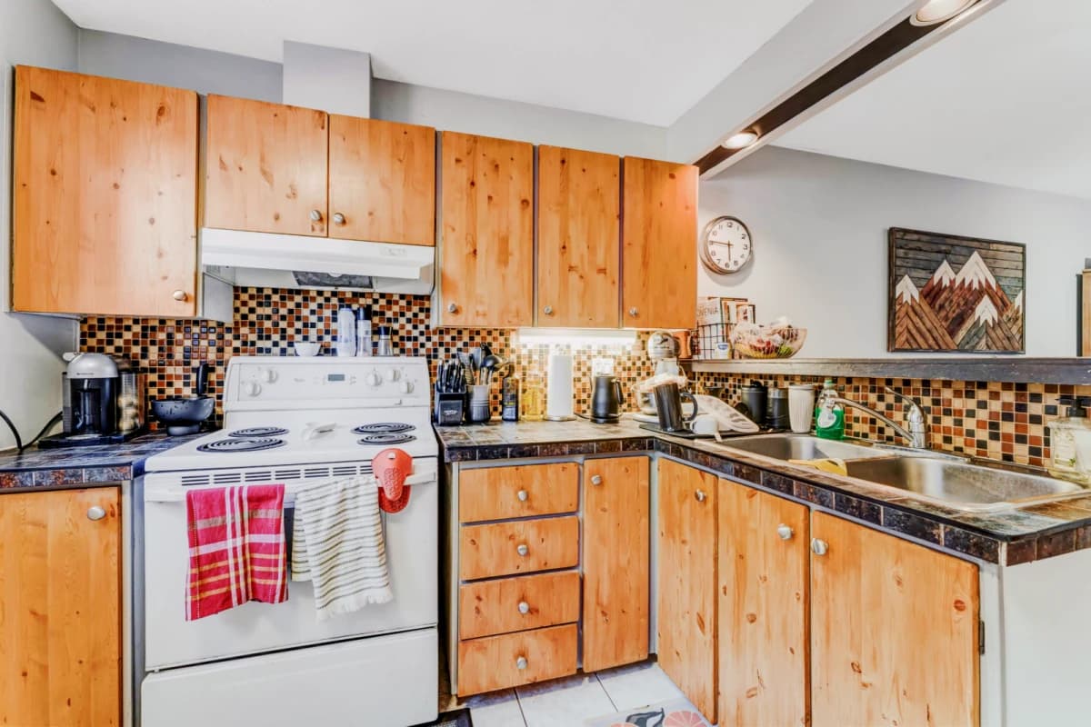 2 Bed 1 Bath- A