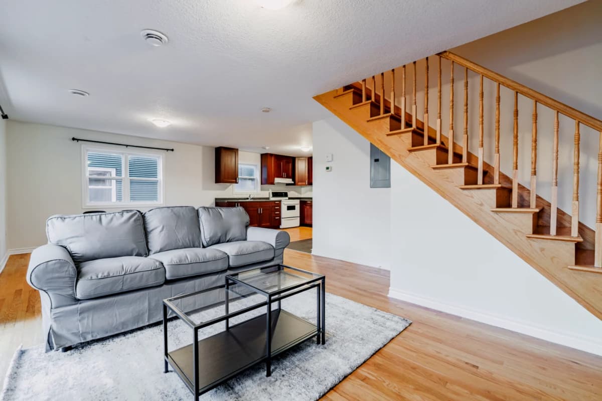 1 Bedroom in  5 bed 2 bath