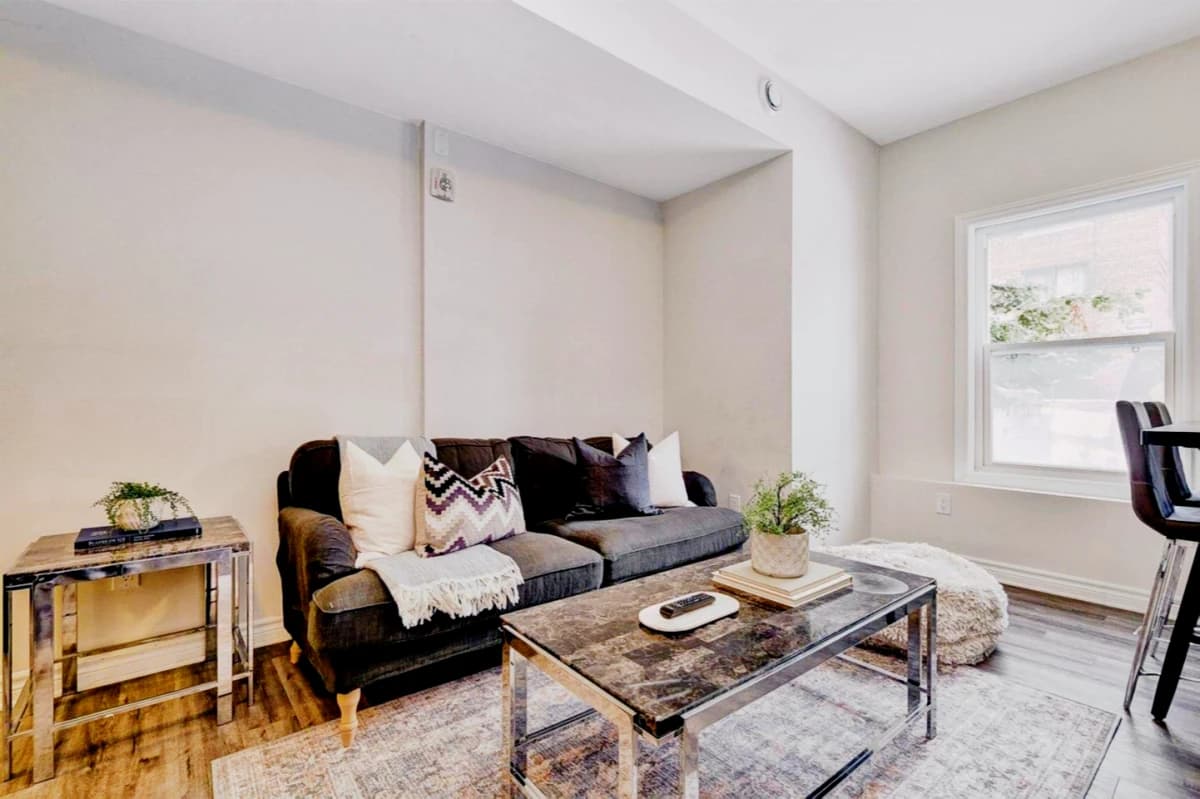 5 Bed 2 Bath