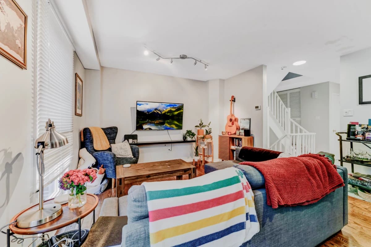 2 Bed 1 Bath- A