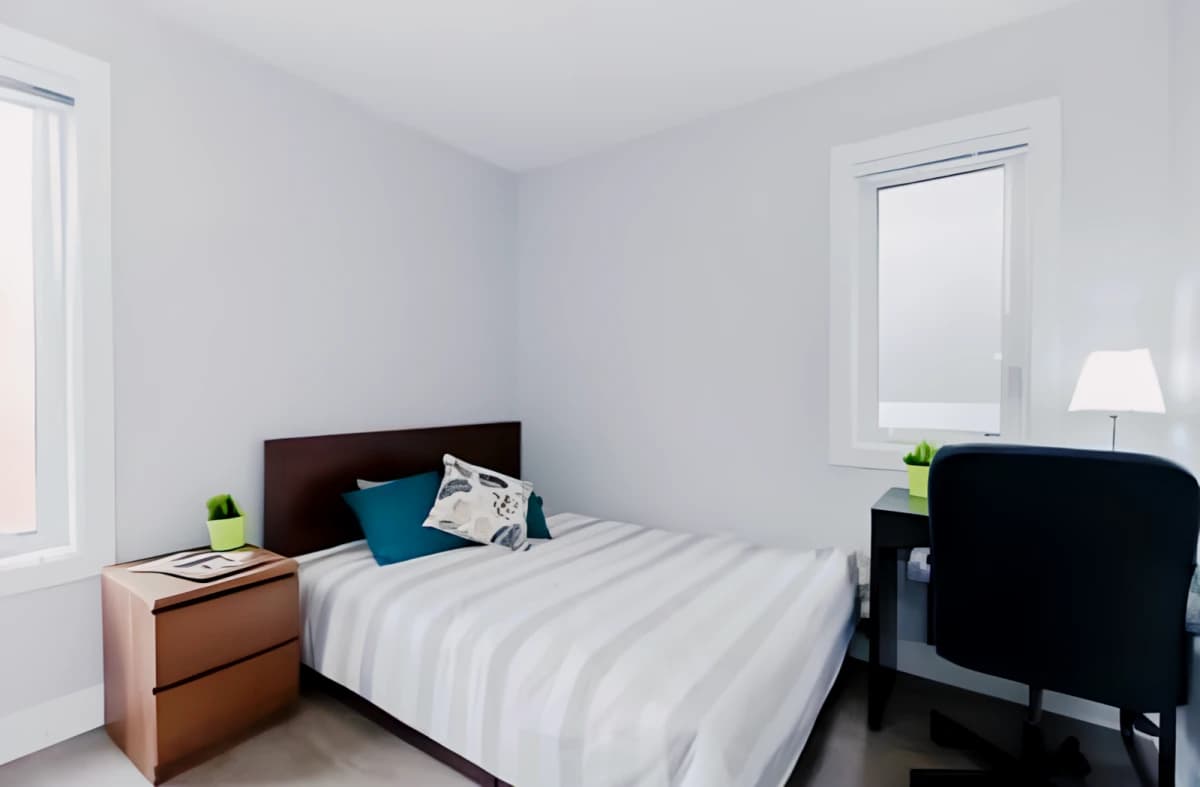179 Henderson Unit : 3