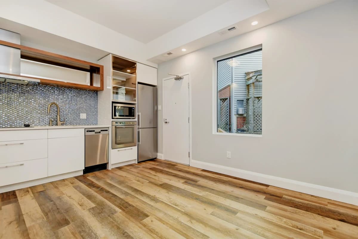 1 Bed 1 Bath - 2