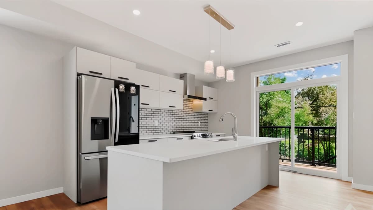 3 Bed 2.5 Bath