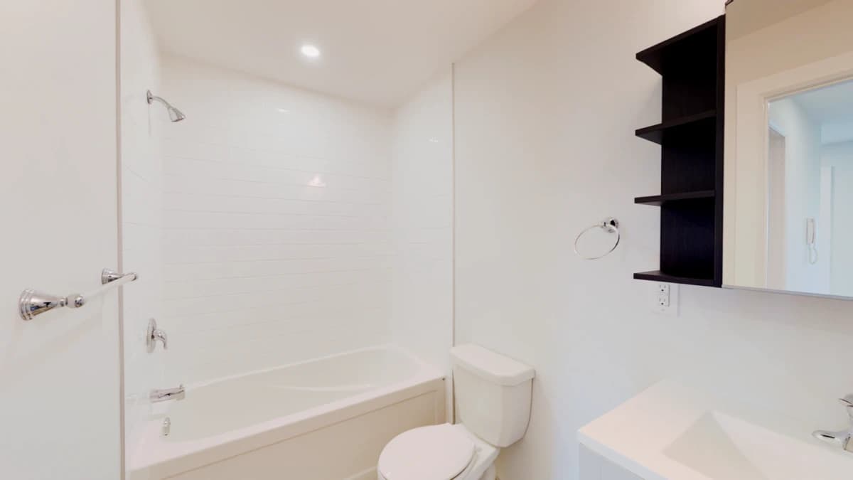 323 Besserer Street image