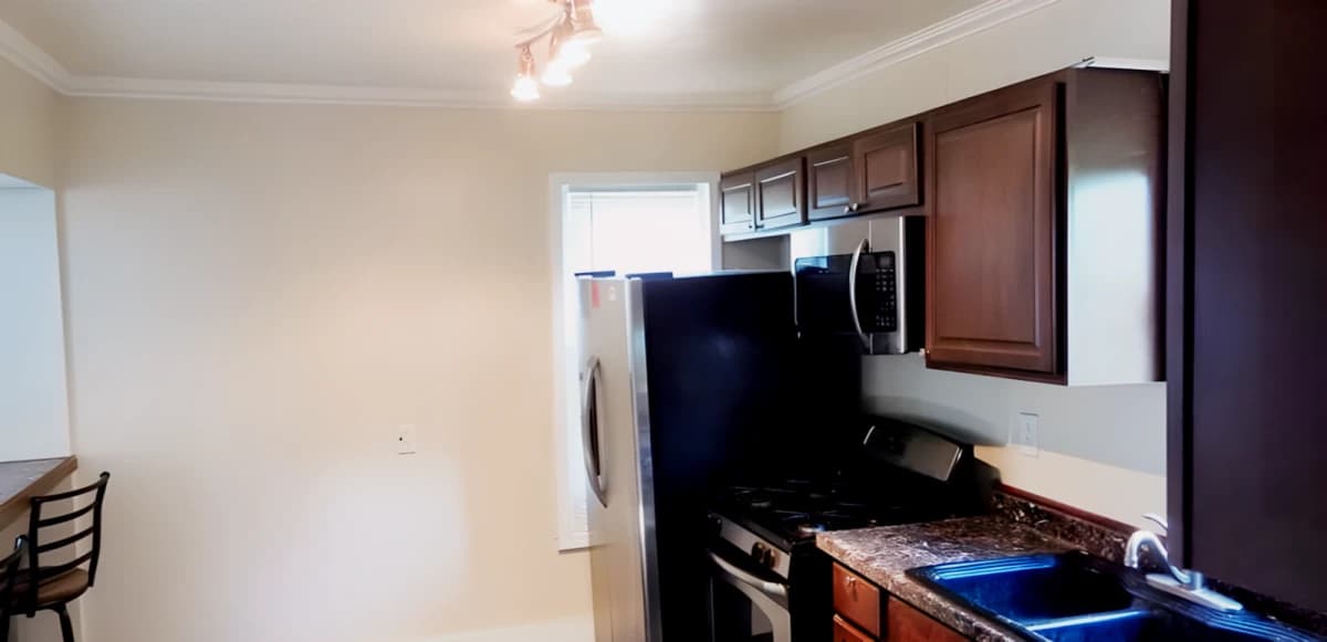 4 Bed 1.5 Bath