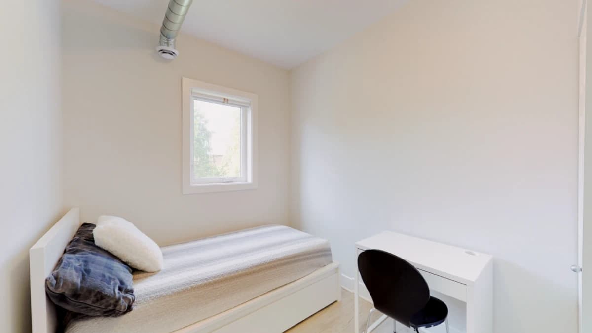 323 Besserer Street image