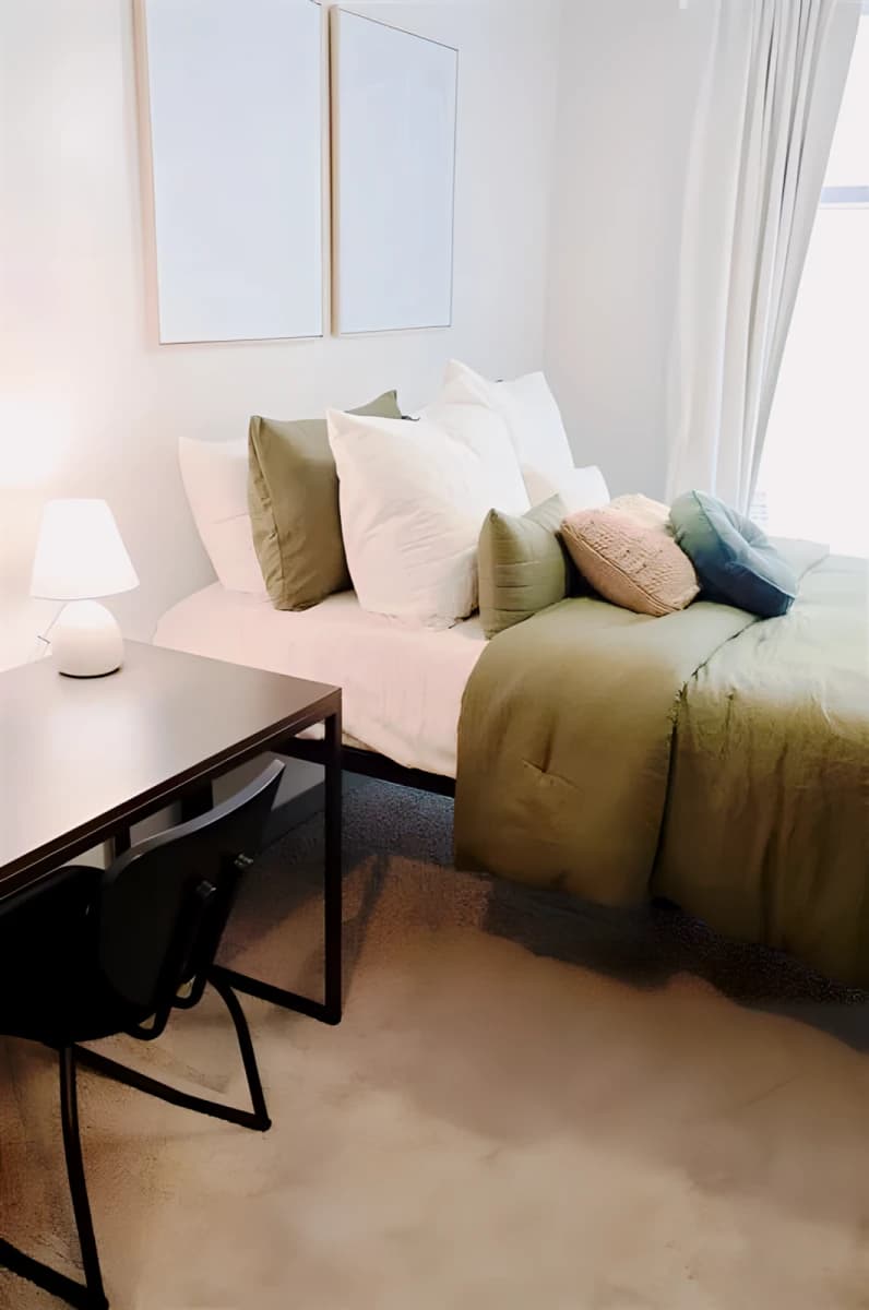 200 Edgewood image