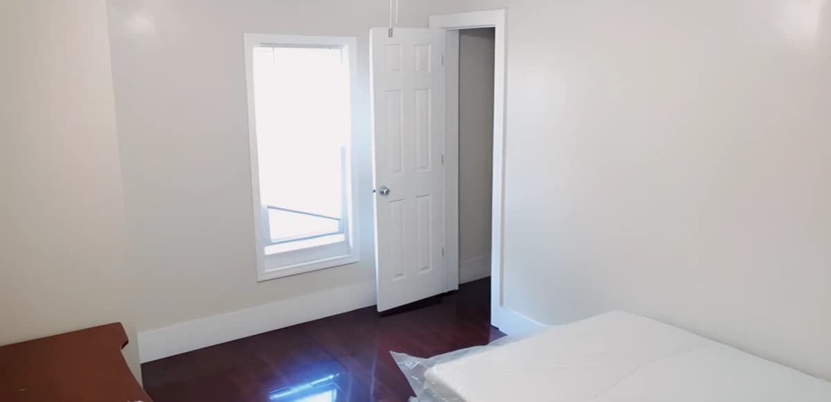 4 Bed 1.5 Bath