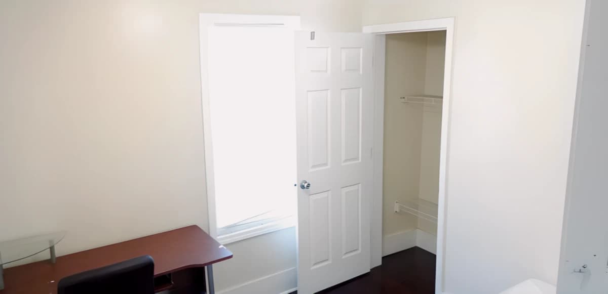 4 Bed 1.5 Bath