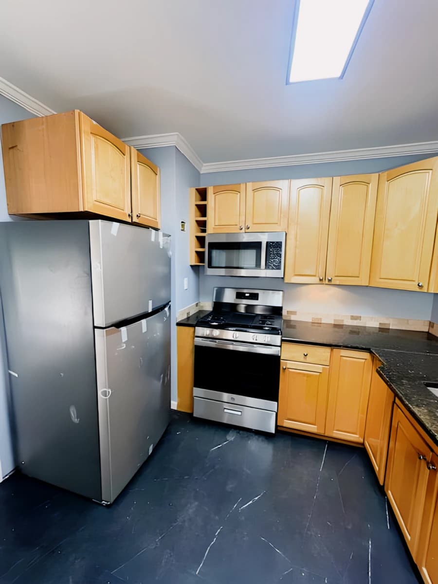 3 bed 1 bath Apartment 3