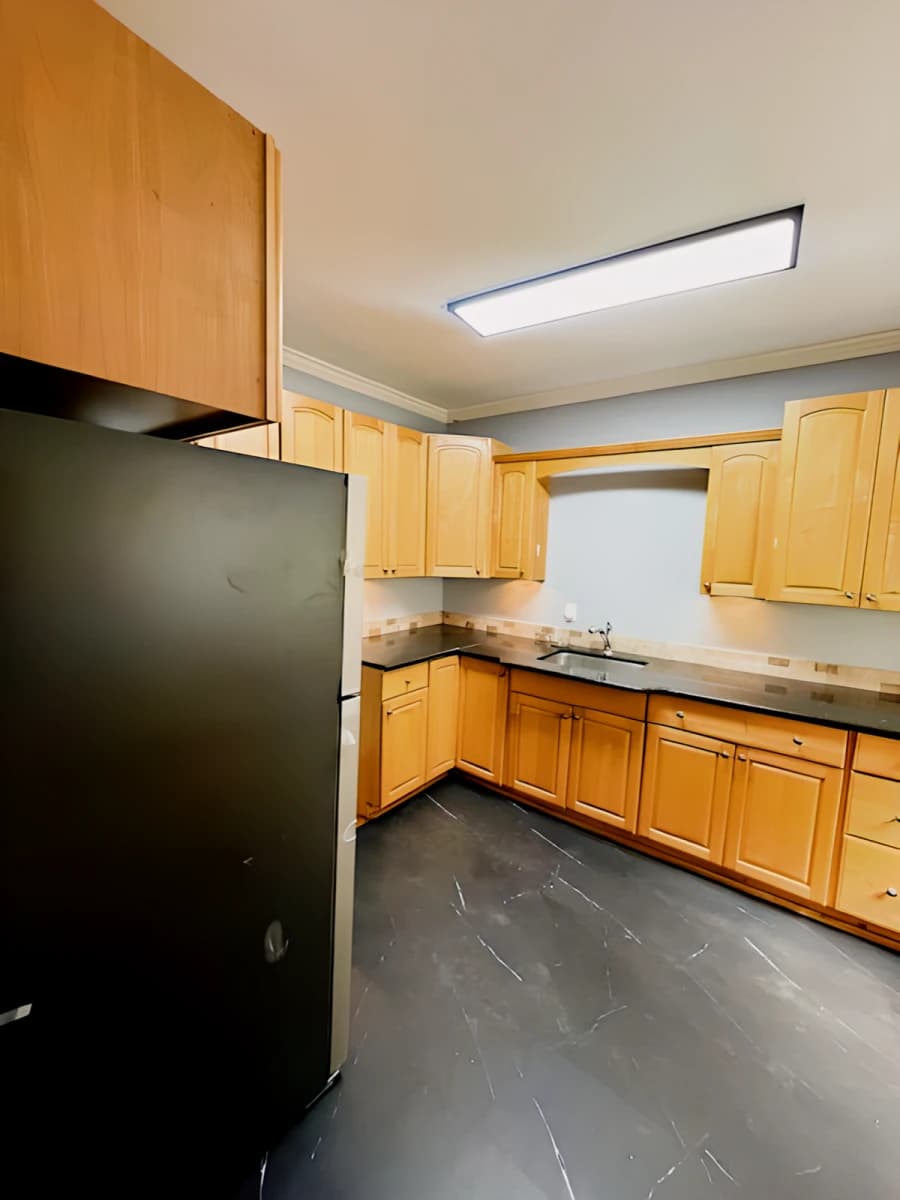 3 bed 1 bath Apartment 3