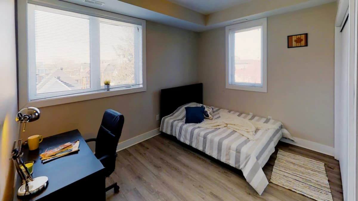 5 Bedroom