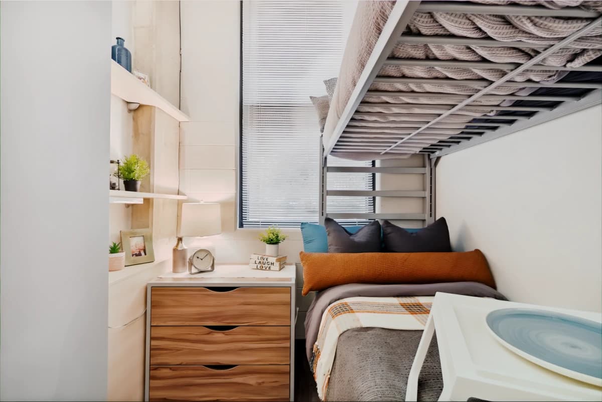 Z Place image