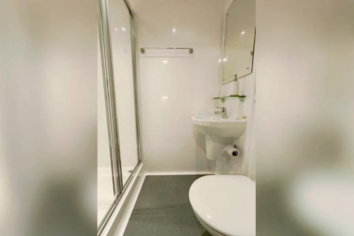 4 Bed Standard En-suite