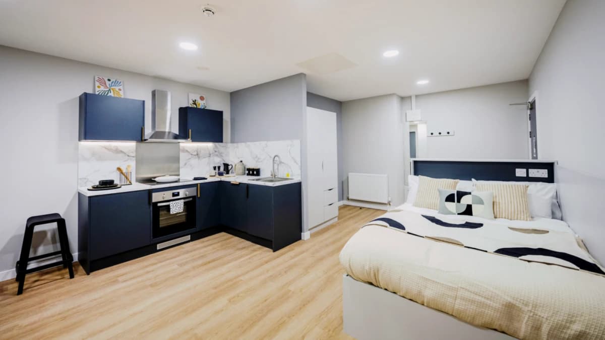 Clyde Court image