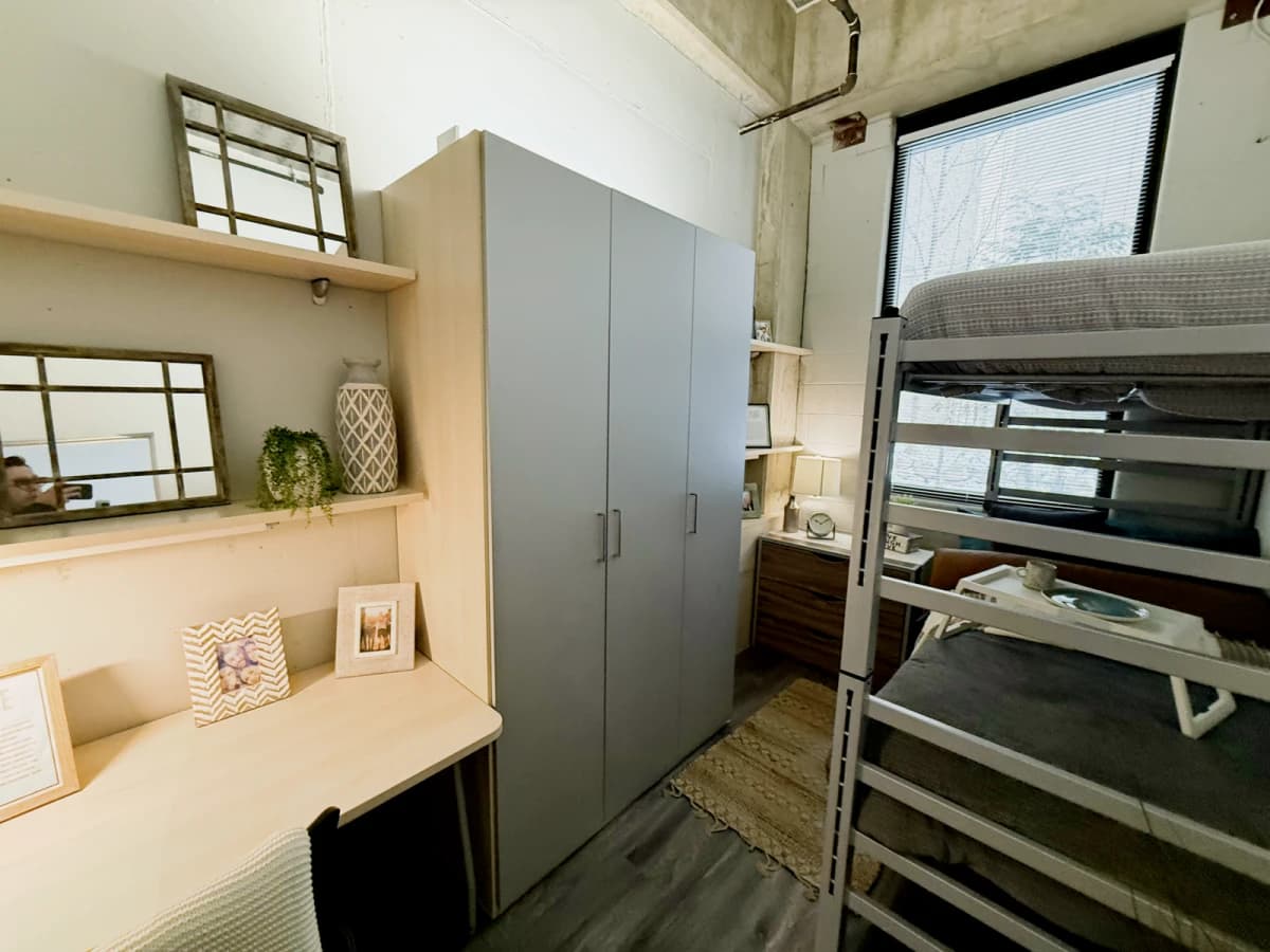 Z Place image