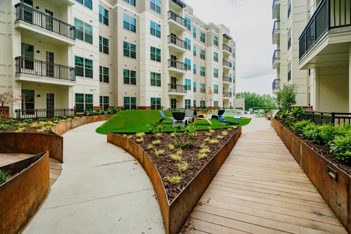 Outdoor Features