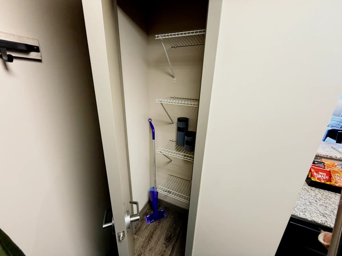 2 Bedrooms 2 Bathrooms