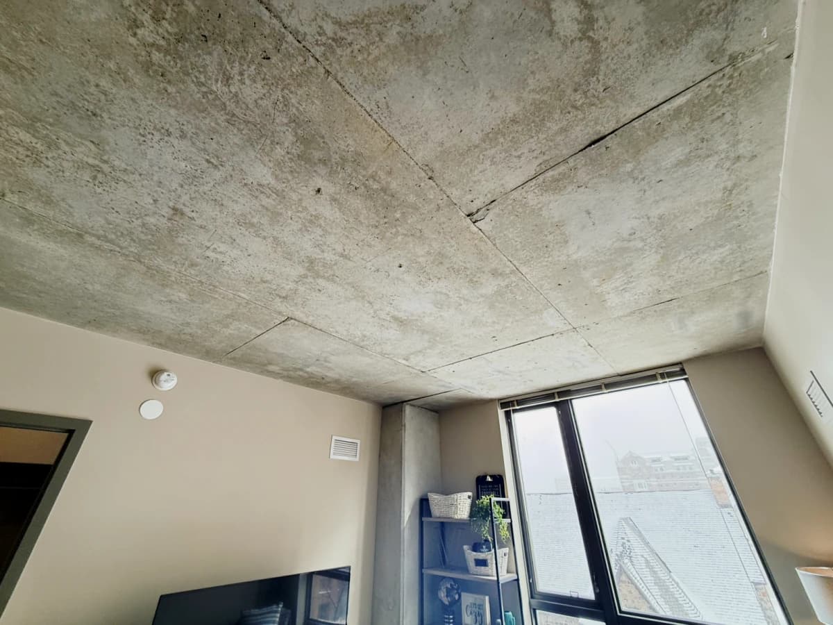 2 Bedrooms 2 Bathrooms
