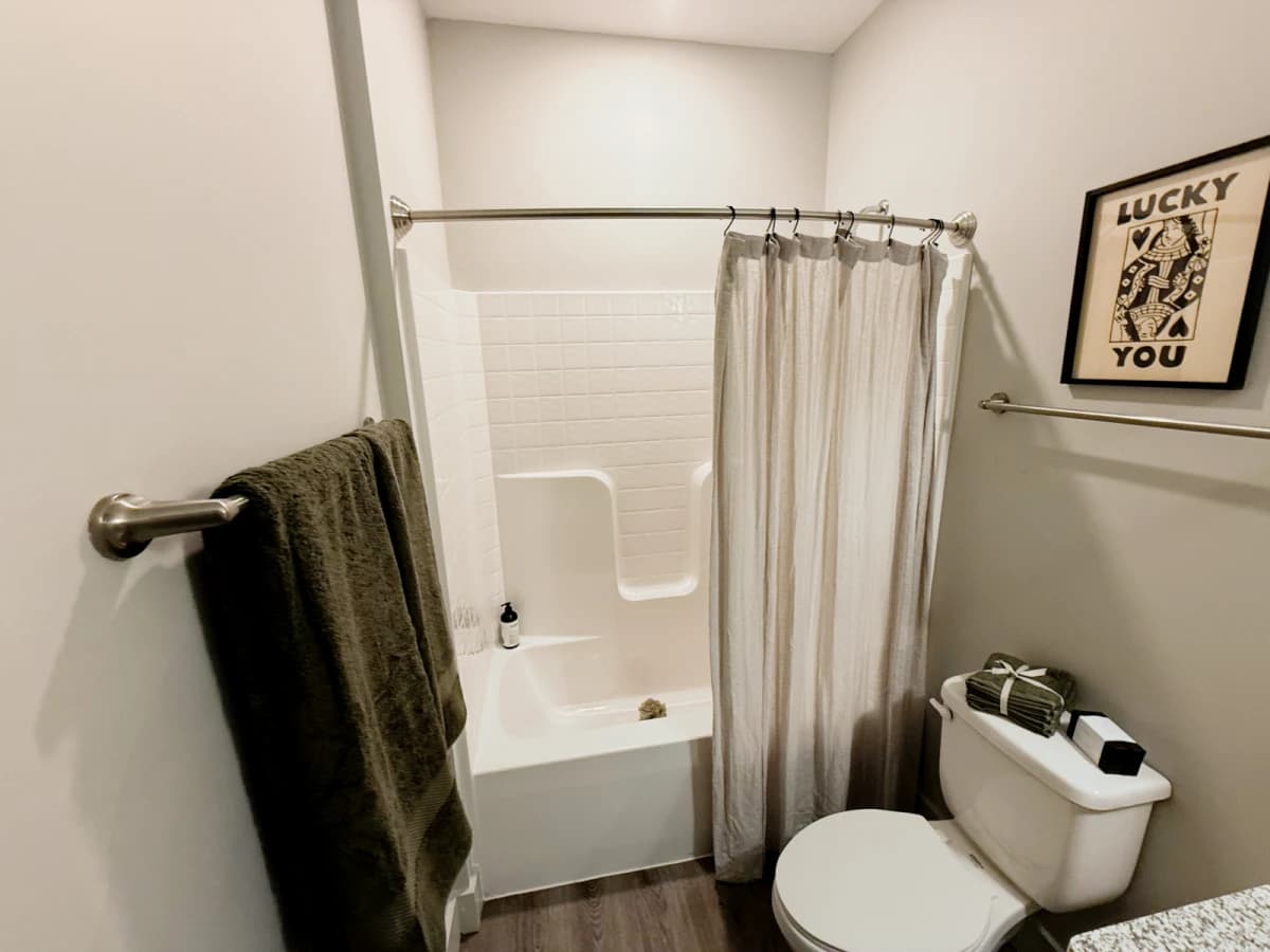 4 Bed 4 Bath