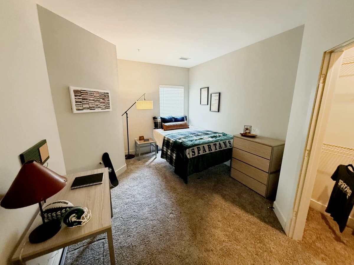 4 Bed 4 Bath