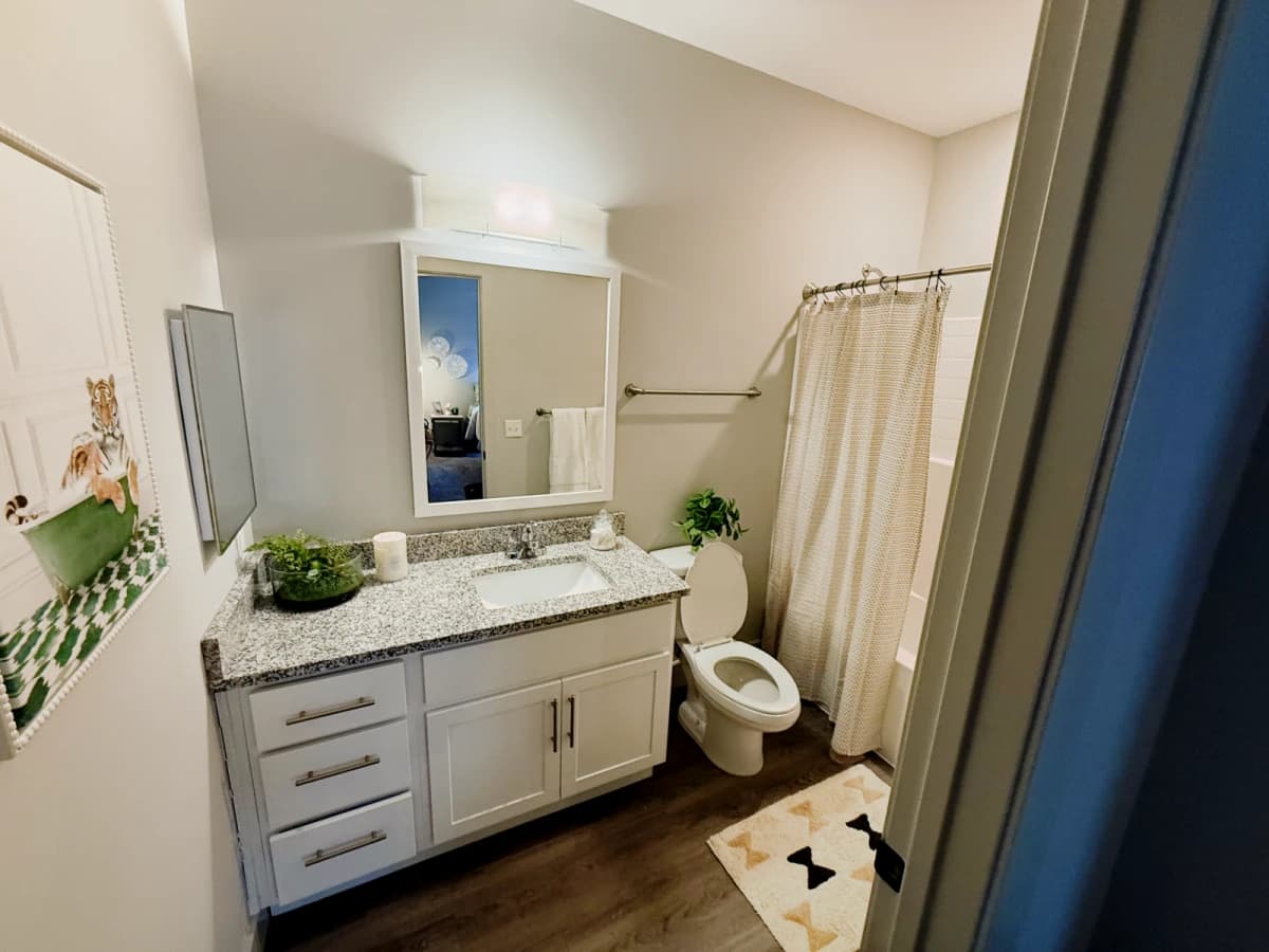4 Bed 4 Bath