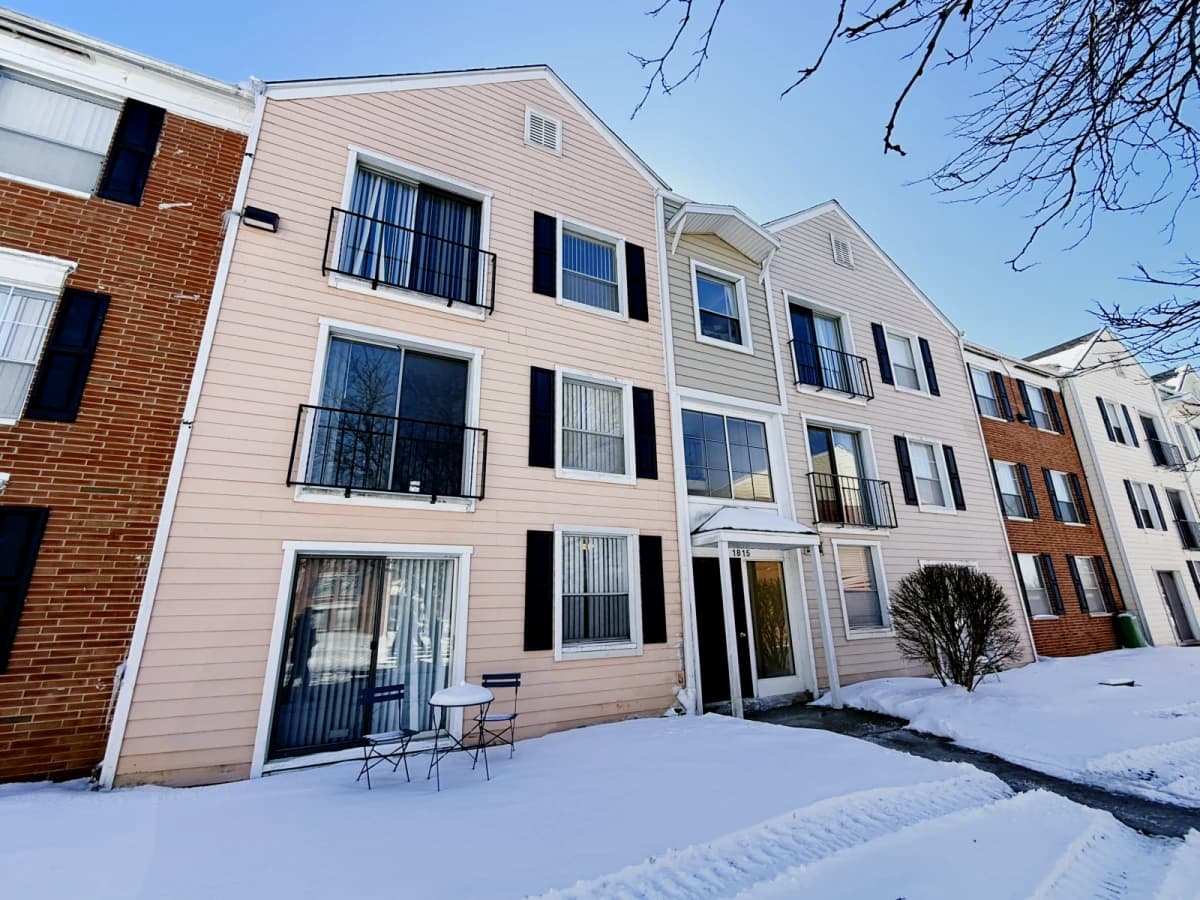 Willowtree Apartments and Tower image 5