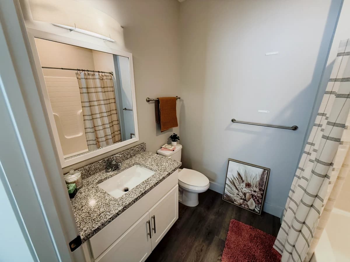 4 Bed 4 Bath