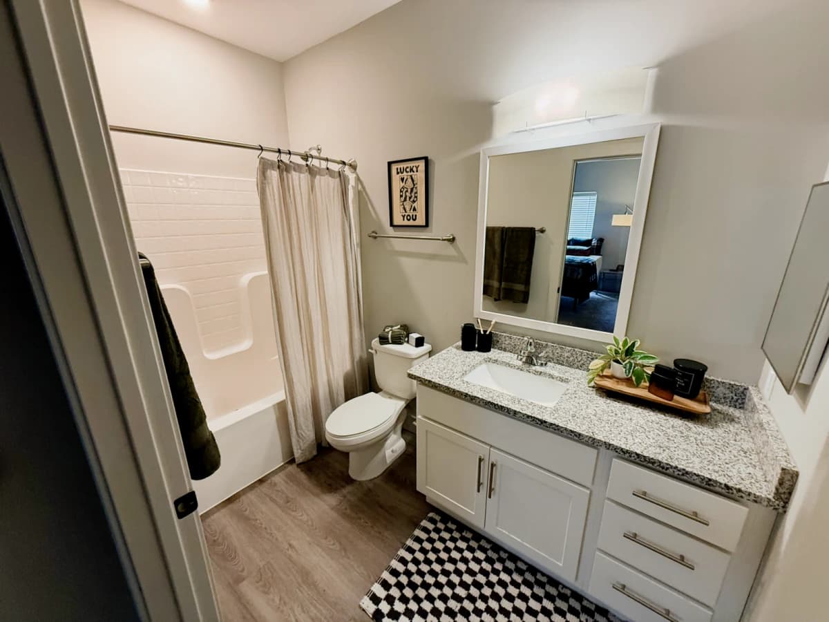 4 Bed 4 Bath