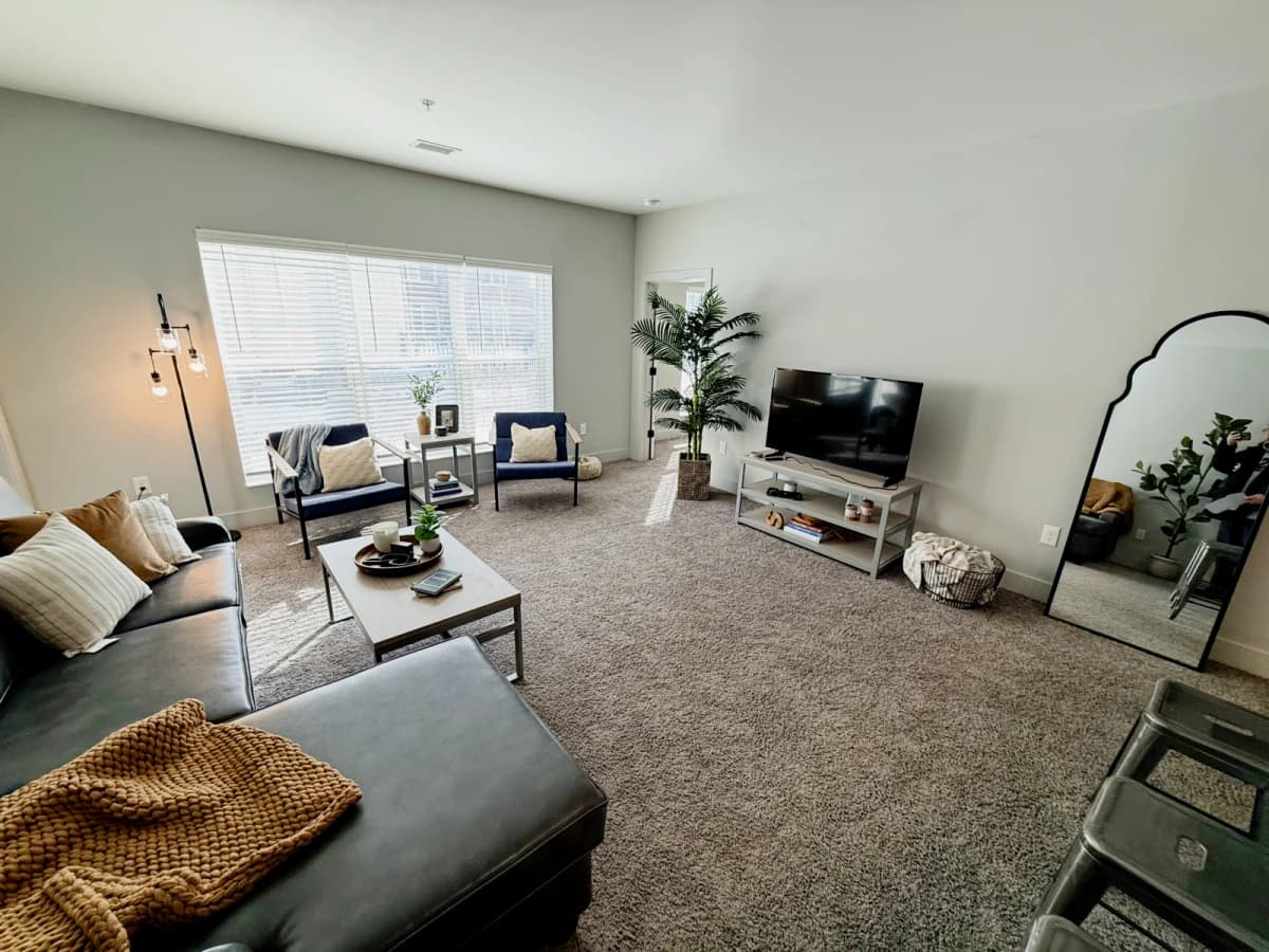 4 Bed 4 Bath