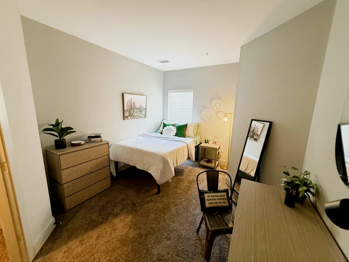 4 Bed 4 Bath