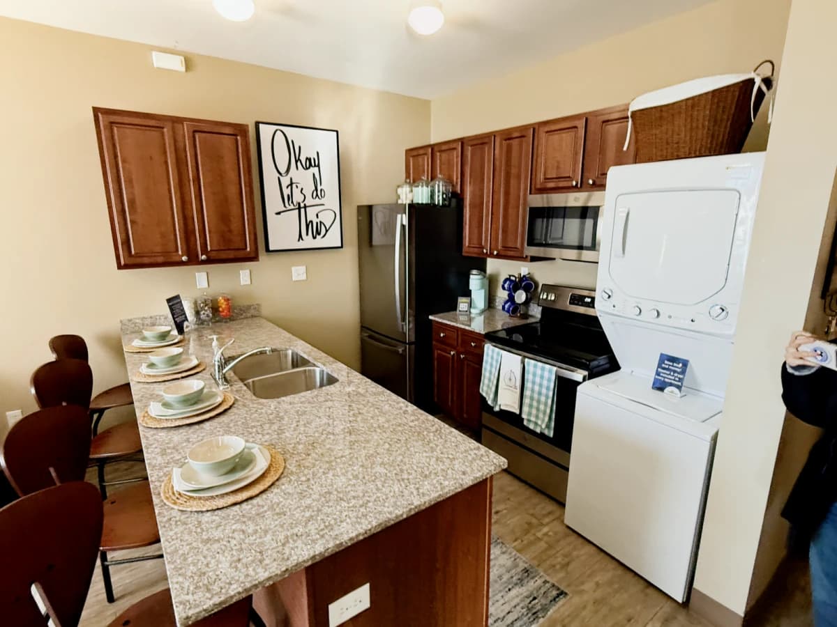 1bd / 1ba