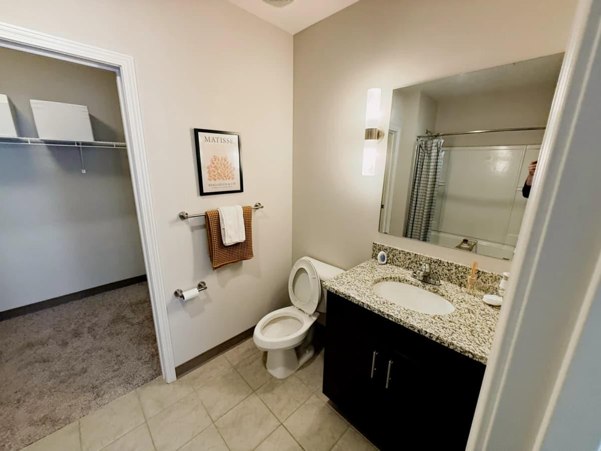 2 Bed 2 Bath Private