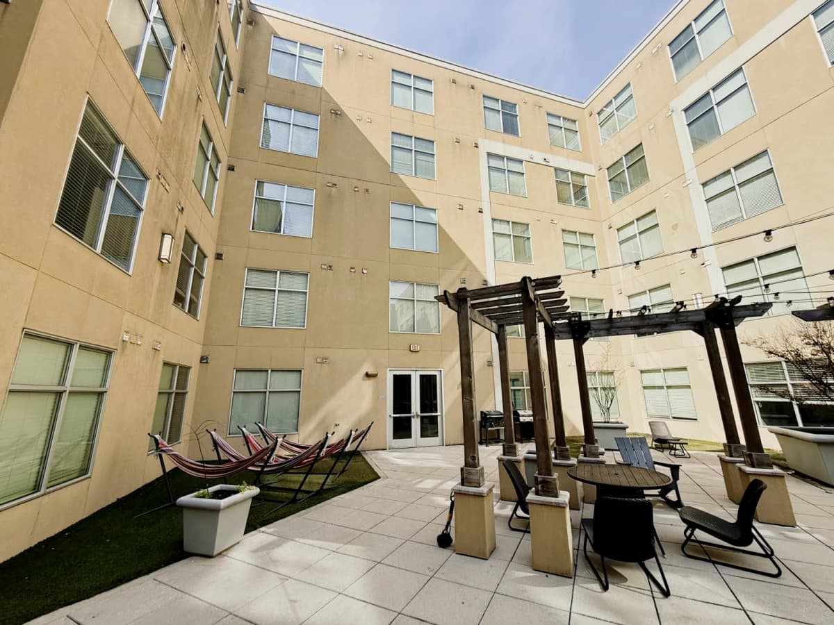 200 Edgewood image