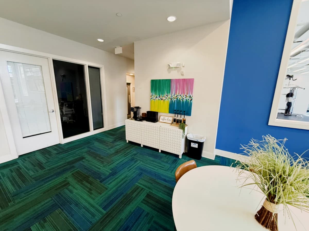 200 Edgewood image