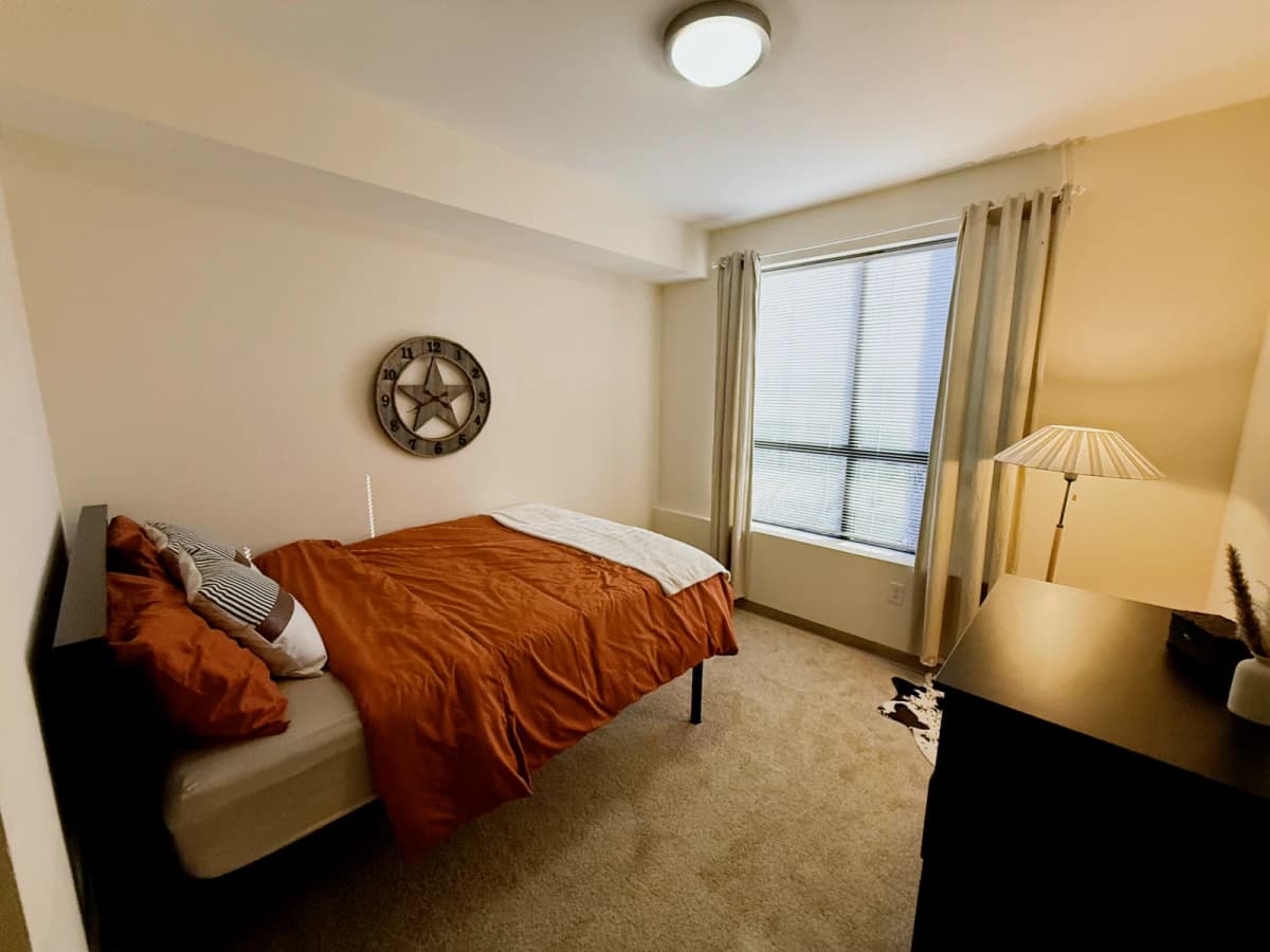 3 Bed 3 Bath Private