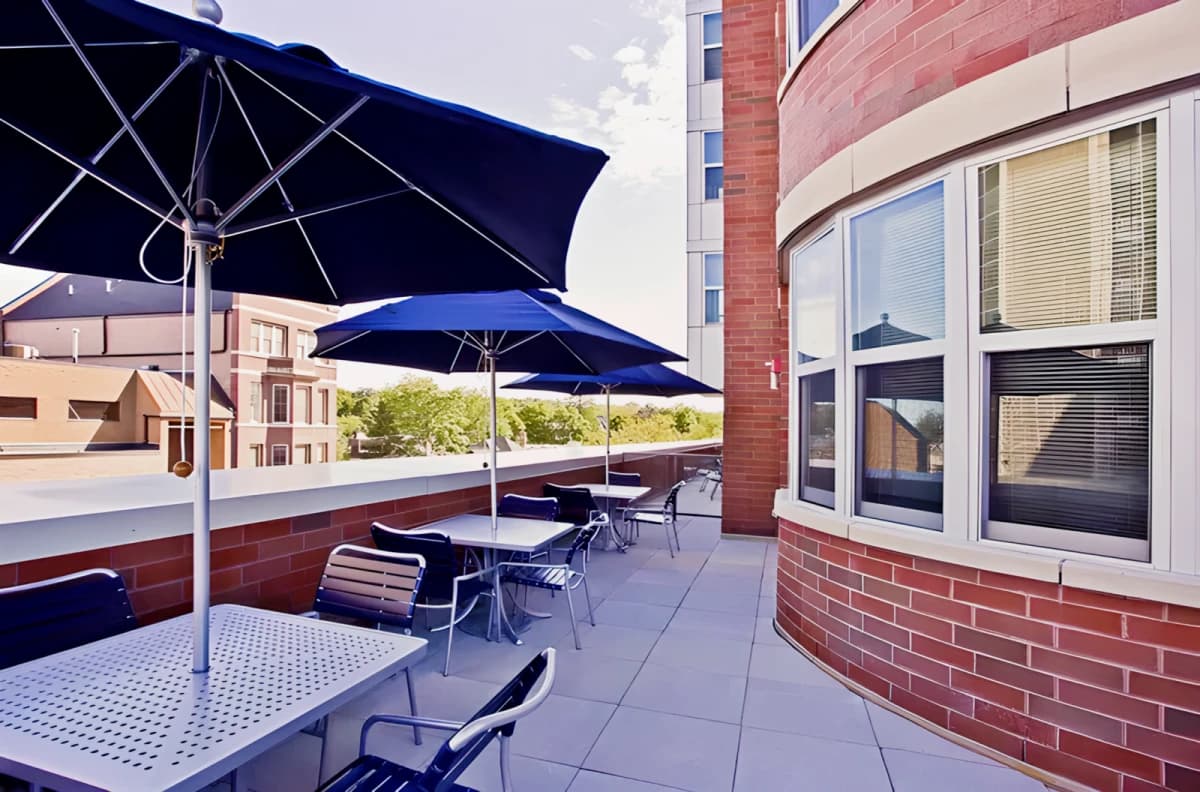 Outdoor Features