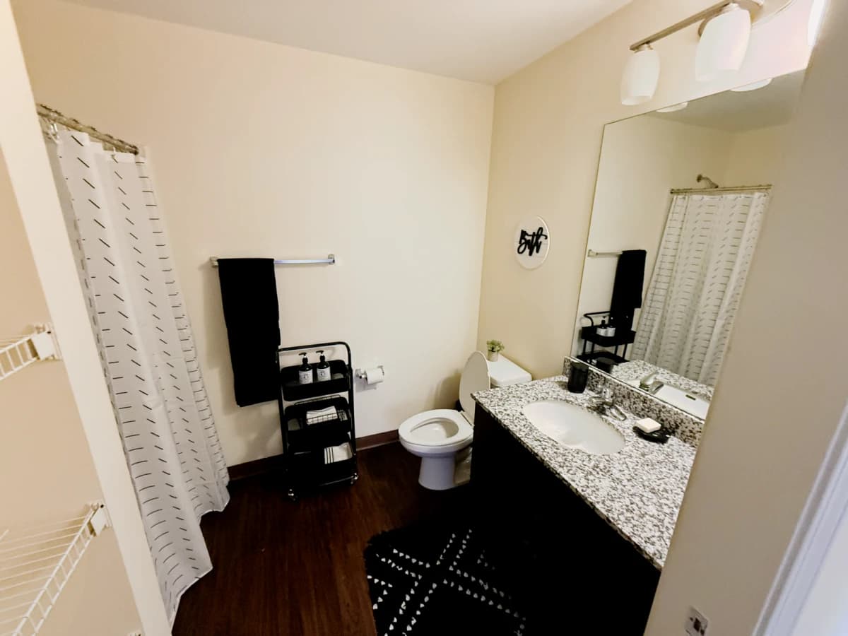 3 Bed 3 Bath Private
