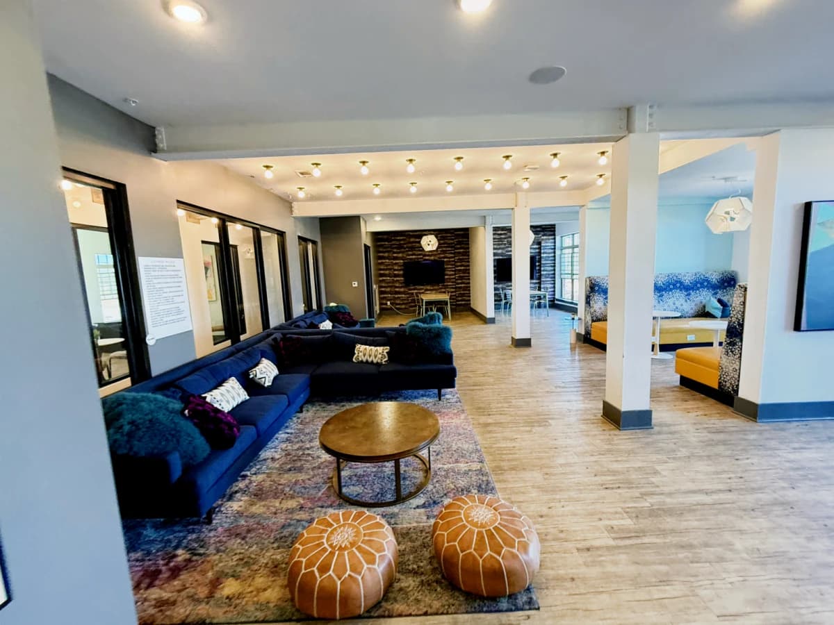 Paloma West Midtown Apartments image